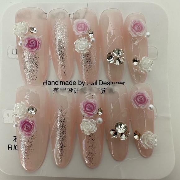 Handmade press on nails bundle of four sets size large - Picture 6 of 13